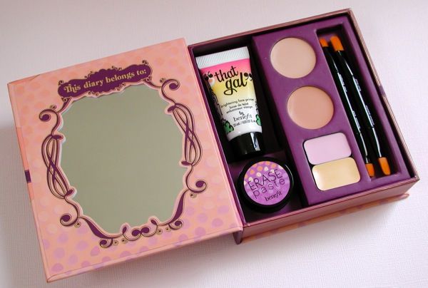 Confessions Of Concealaholic - réplica Benefit